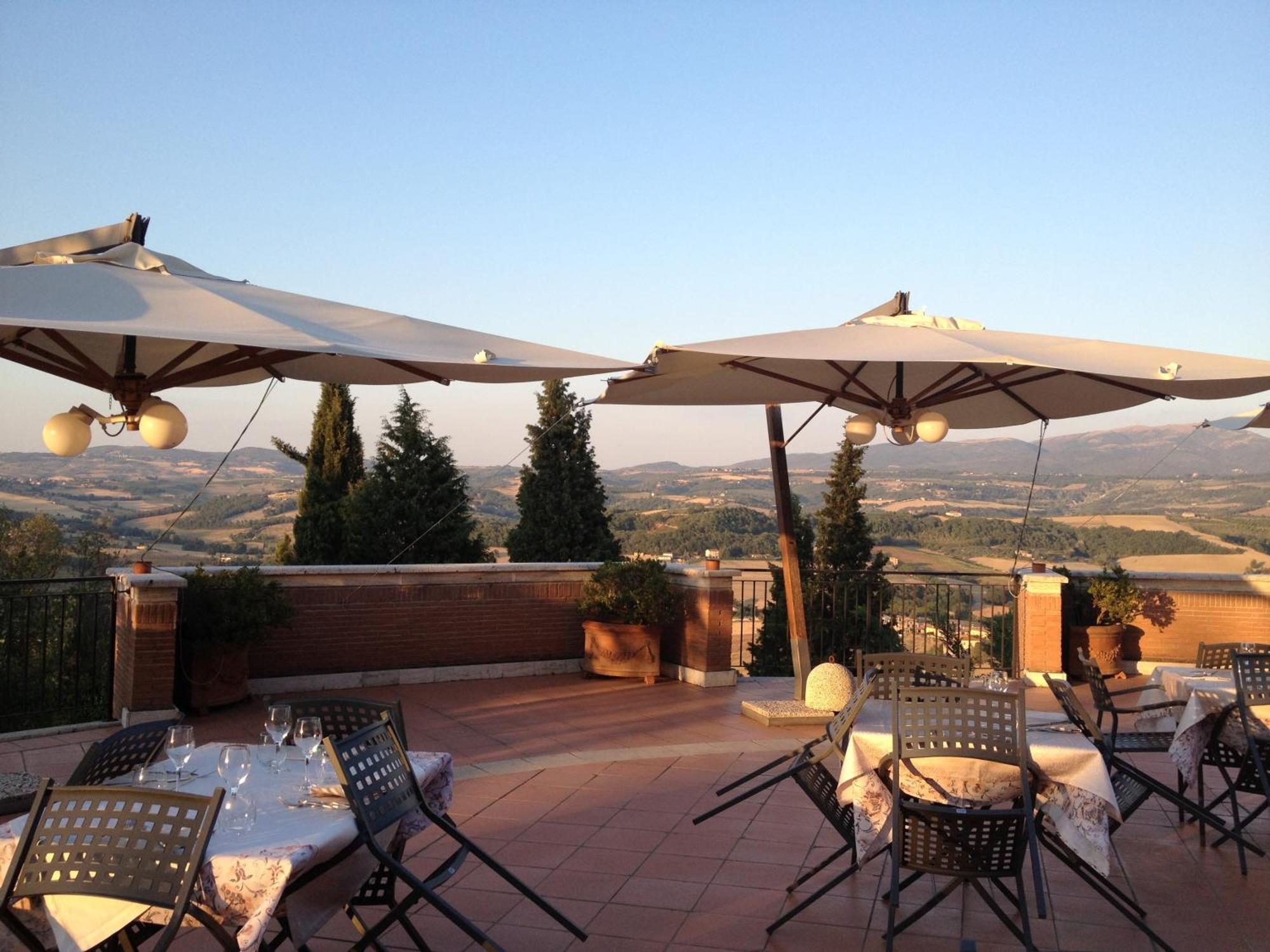 Villa Luisa Todi Esterno foto